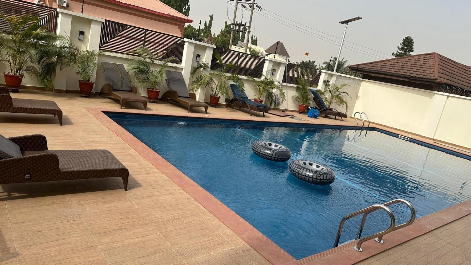 Stp Apartments Abuja Exterior foto